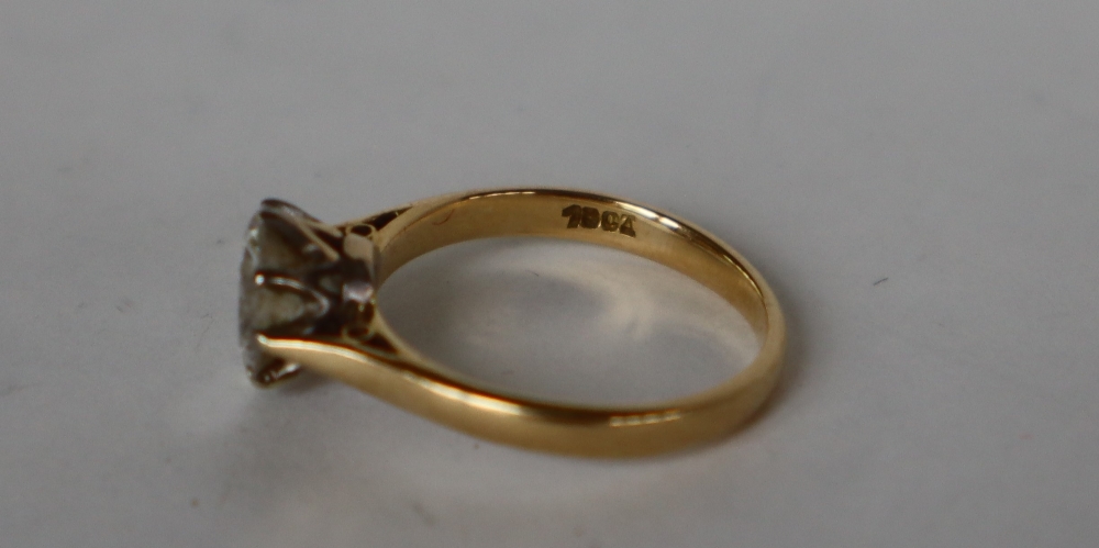 A solitaire diamond ring, the round brilliant cut diamond approximately 1. - Bild 4 aus 6