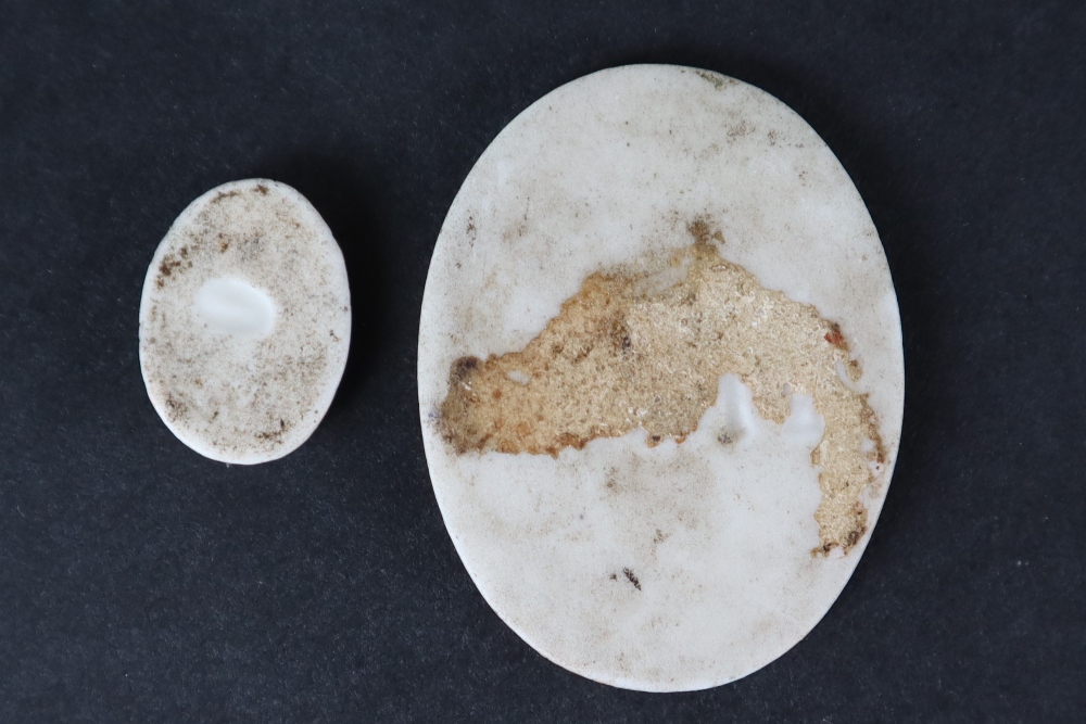 A shell cameo of oval form depicting a bacchanalian head in profile together with another small - Image 9 of 10