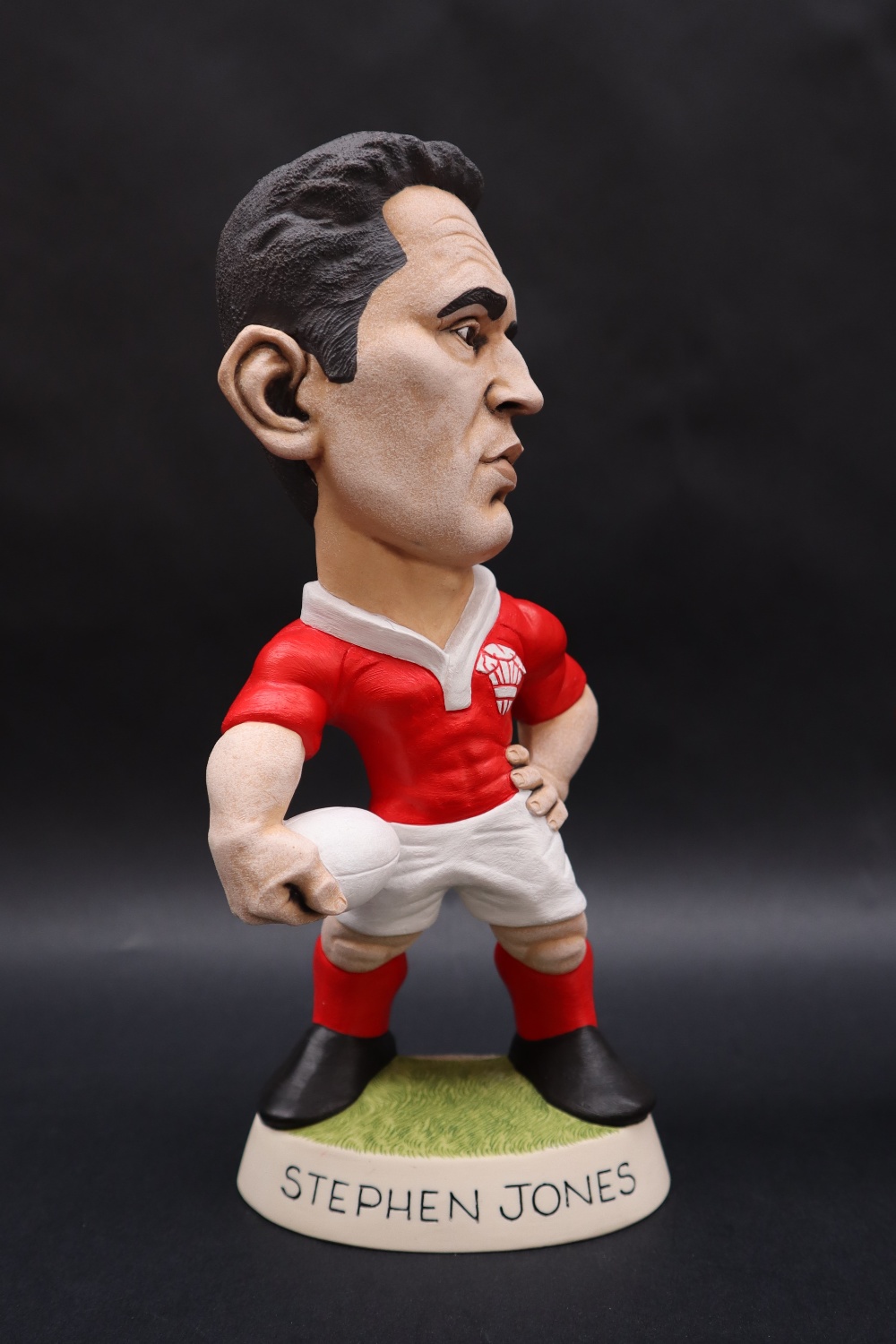 A World of Groggs Limited Edition resin figure of Stephen Jones in Welsh Rugby kit, - Image 2 of 10