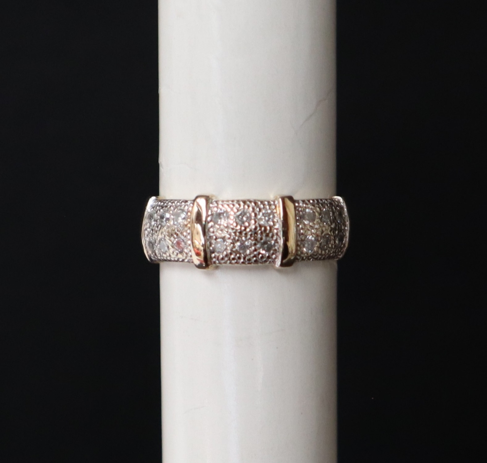 A 9ct gold diamond half hoop eternity ring, set with eighteen round brilliant cut diamonds, size M, - Bild 4 aus 6