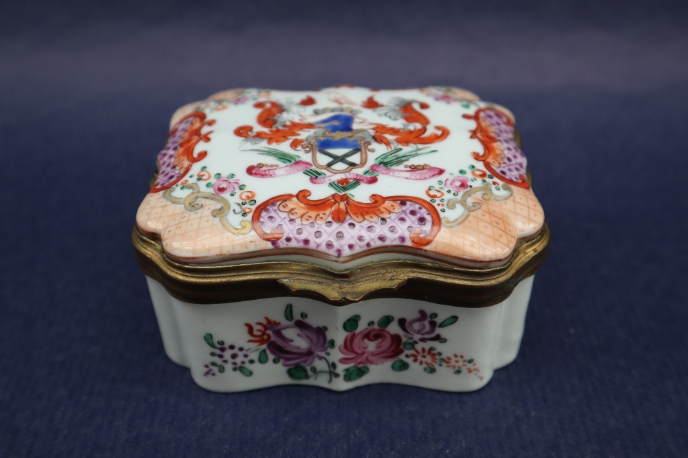 A 19th century continental porcelain box, - Image 2 of 8