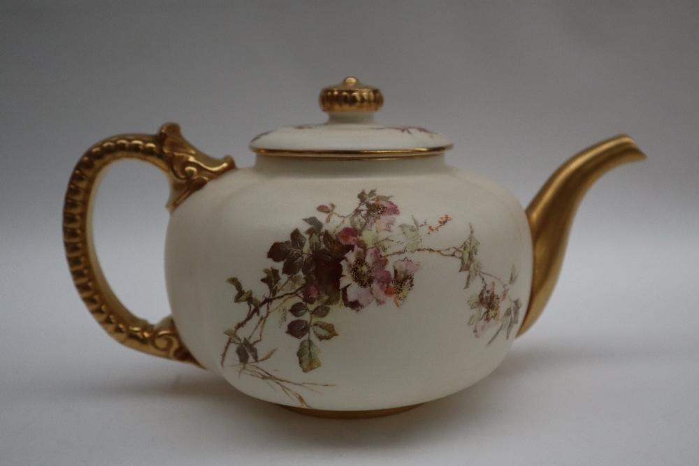 A Worcester three piece teaset, - Image 3 of 11