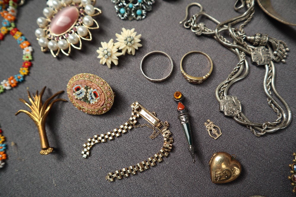 Assorted costume jewellery including silver brooches, necklaces & beaded necklaces, earrings, - Image 4 of 6