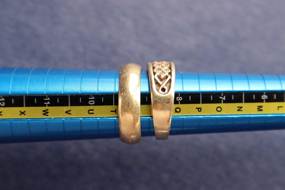 A 9ct yellow gold wedding band, size S, together with another 9ct gold paste set ring, - Image 3 of 3