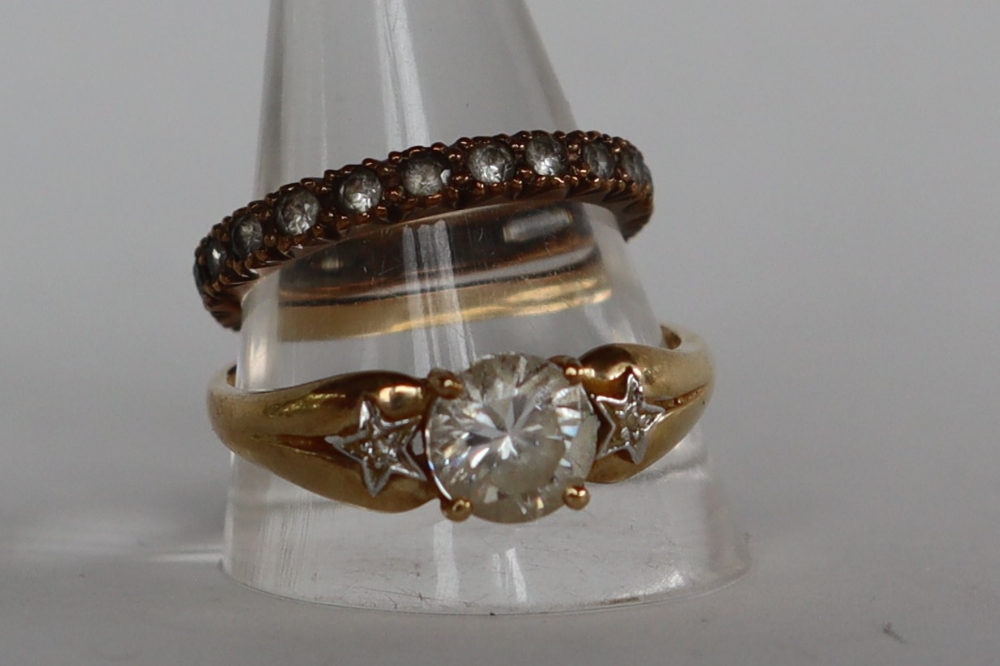 A 14ct gold dress ring set with a round faceted cubic zirconium, size U 1/2, approximately 3. - Image 3 of 7