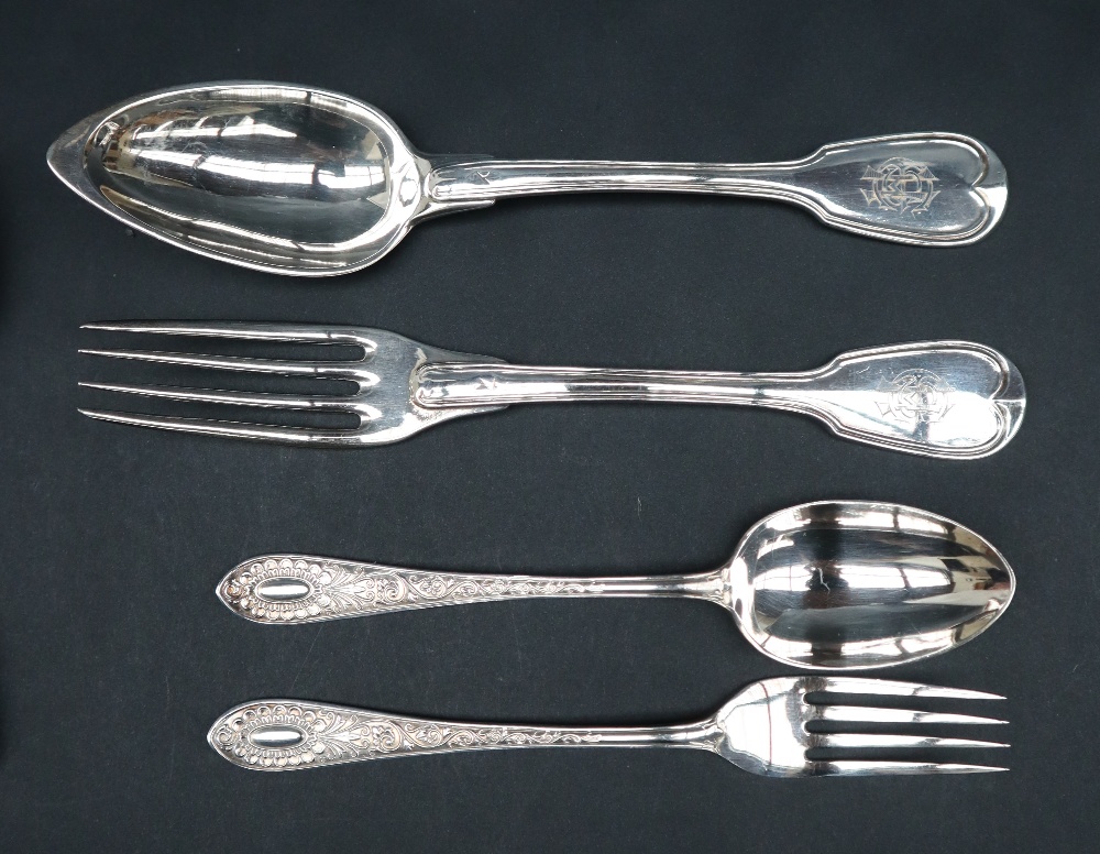 A late Victorian silver spoon and fork set, with scrolling leaf decoration, Sheffield, 1895, - Image 3 of 7