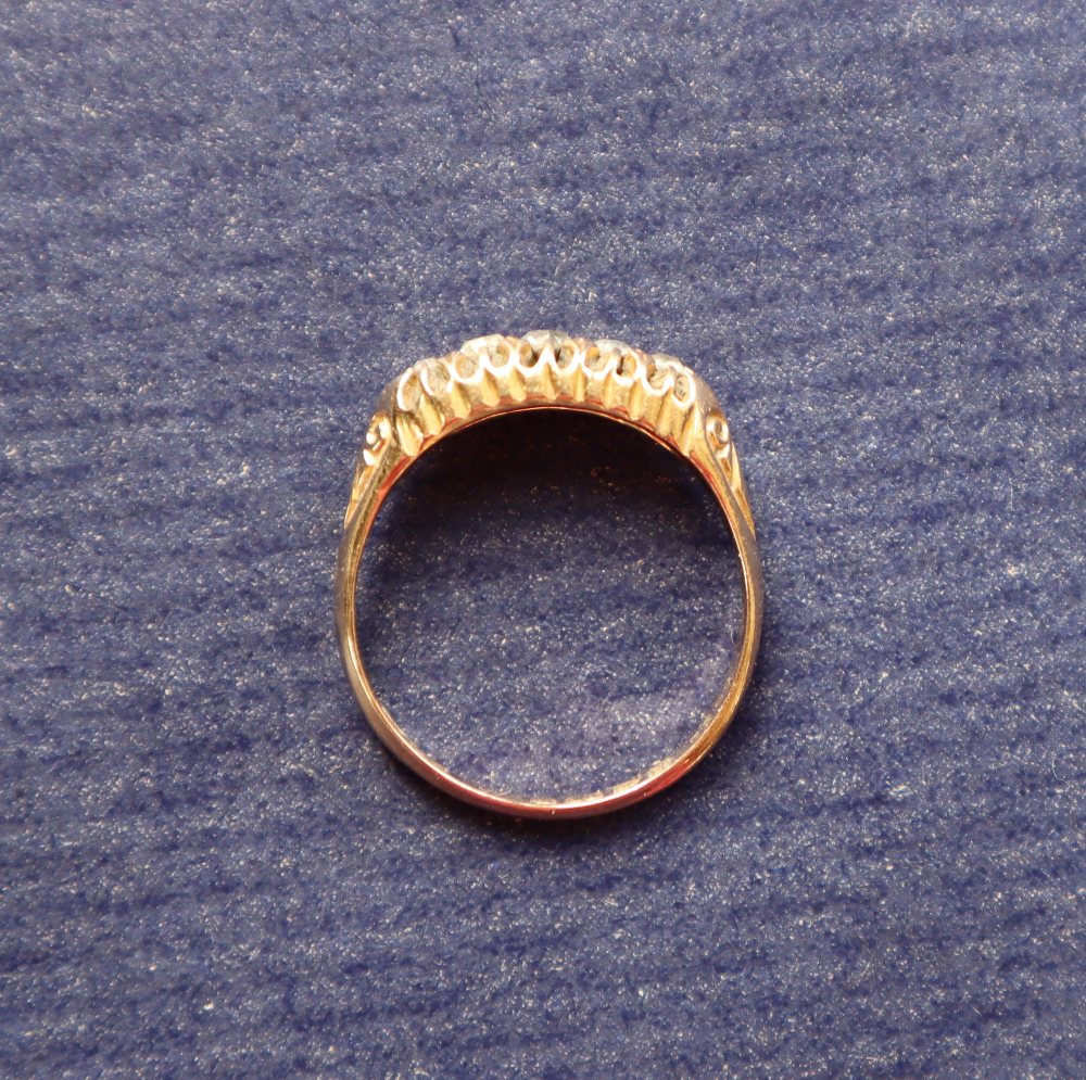 An 18ct yellow gold diamond line ring set with five graduated old round cut diamonds, size Q 1/2, - Image 4 of 5