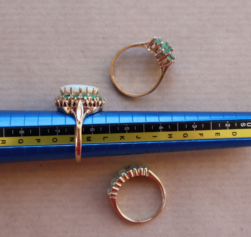 A 9ct gold emerald and opal ring size M 1/2 together with a 9ct gold emerald cluster ring size O - Image 5 of 5