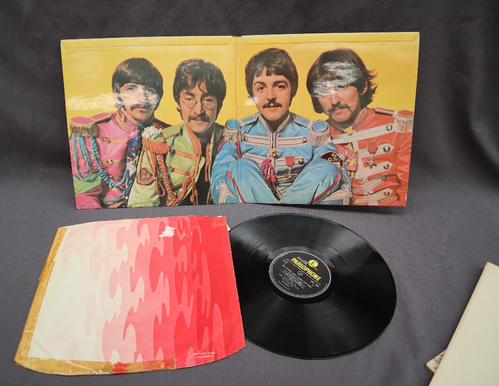 The Beatles white album No 0346775 together with revolver and Sgt Peppers album - Image 5 of 10