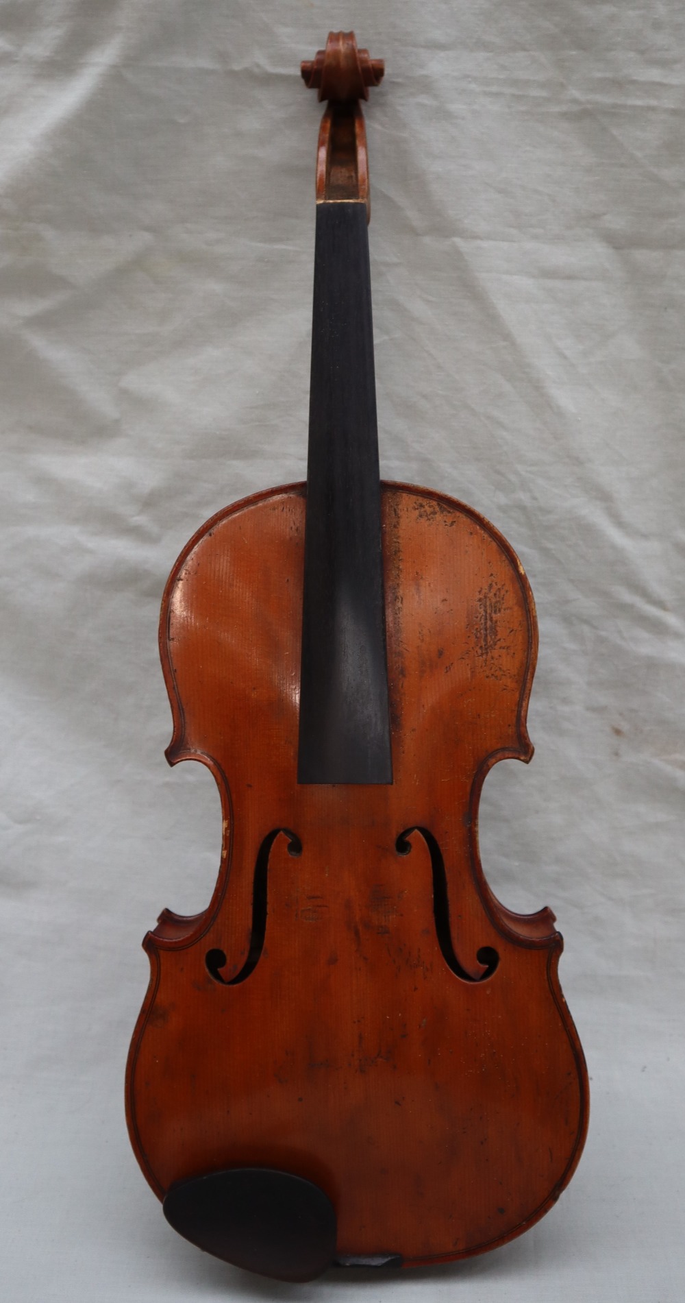 A violin with a two piece back, bears a trade label The Garrodus violin, dated 1897, overall 58. - Bild 6 aus 14