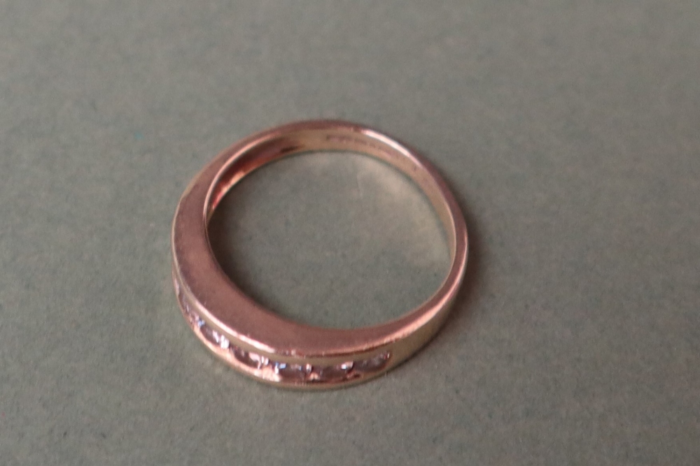 An 18ct gold diamond half eternity ring, set with nine round brilliant cut diamonds, size N 1/2, - Image 2 of 4