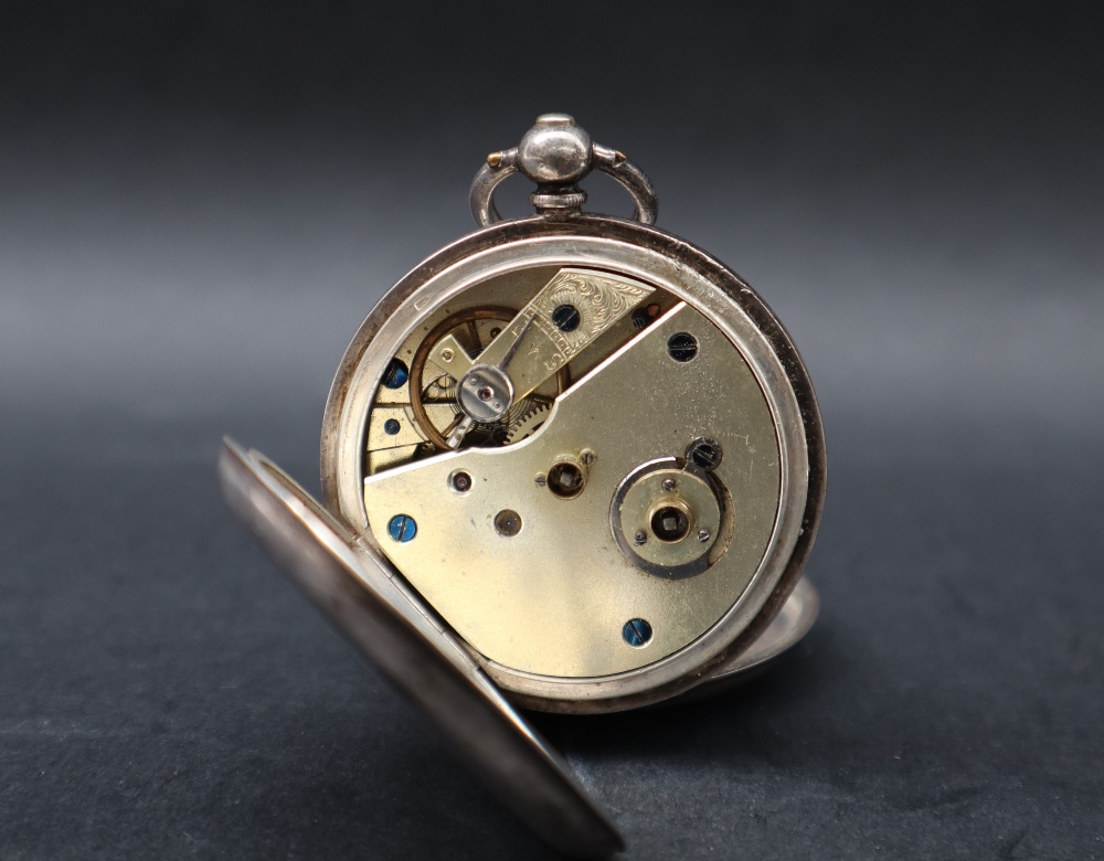 A silver open faced pocket watch, with an enamel dial and Roman numeral, - Bild 3 aus 7