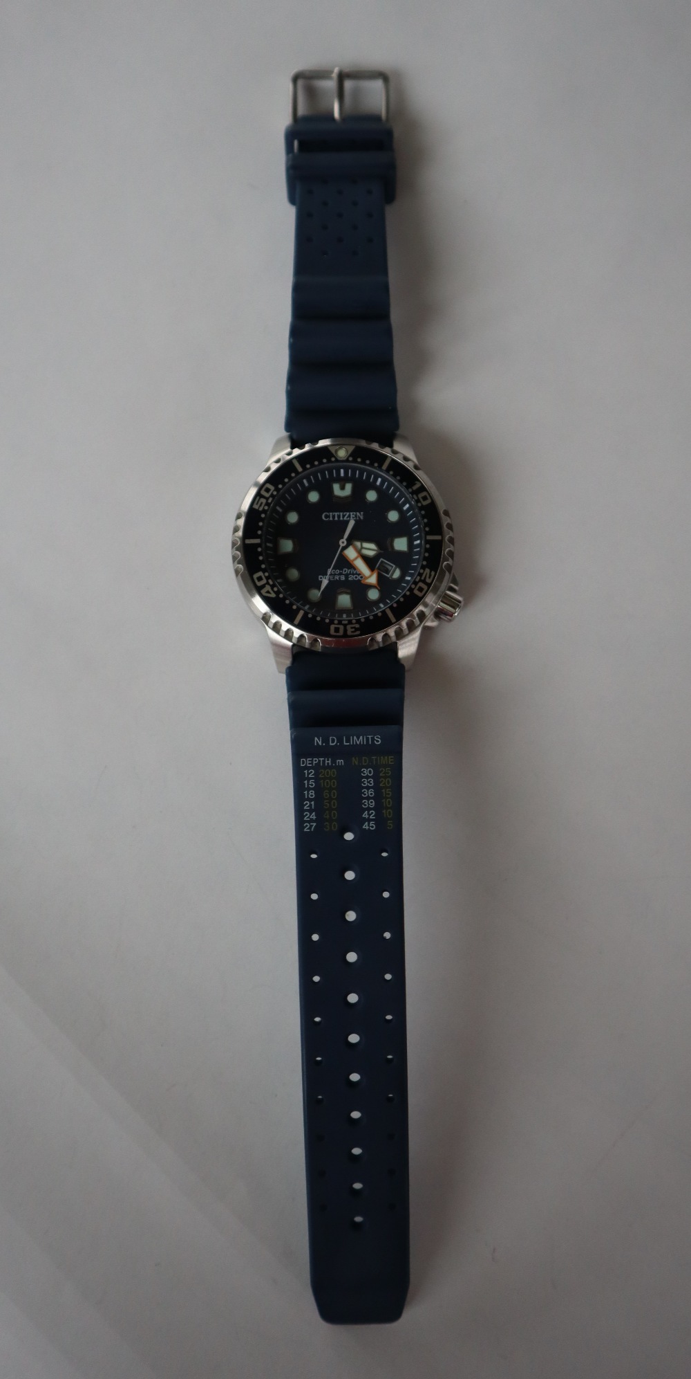 A Citizen Eco-Drive Divers 200m stainless steel wristwatch with a blue enamel rotating bezel, - Image 2 of 5