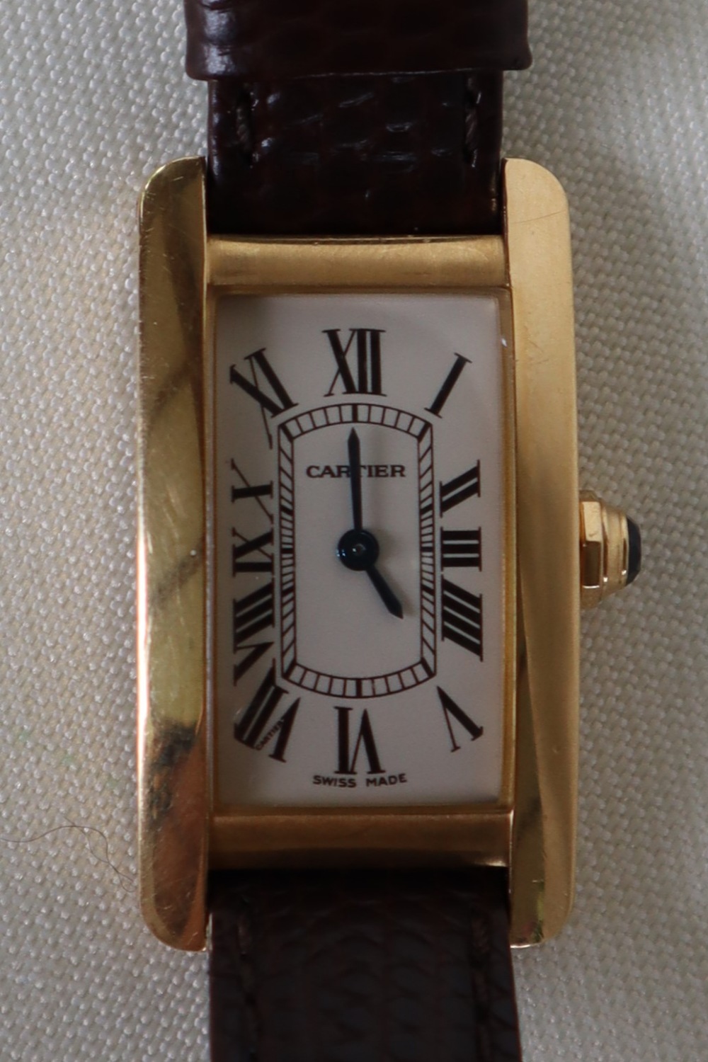 A lady's 18ct yellow gold Cartier tank Americaine wristwatch with a curved rectangular bezel and - Image 2 of 6