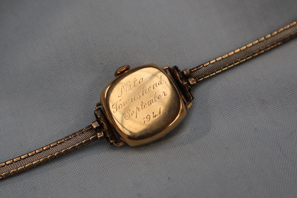 A lady's 9ct gold Movado wristwatch with a circular gilt dial and Roman numerals - Image 2 of 3