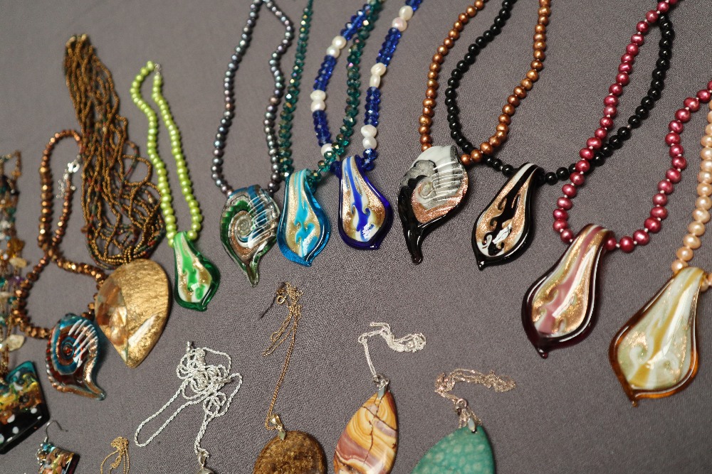 Coloured glass pendants on beaded necklaces together with glass earrings etc - Image 3 of 4