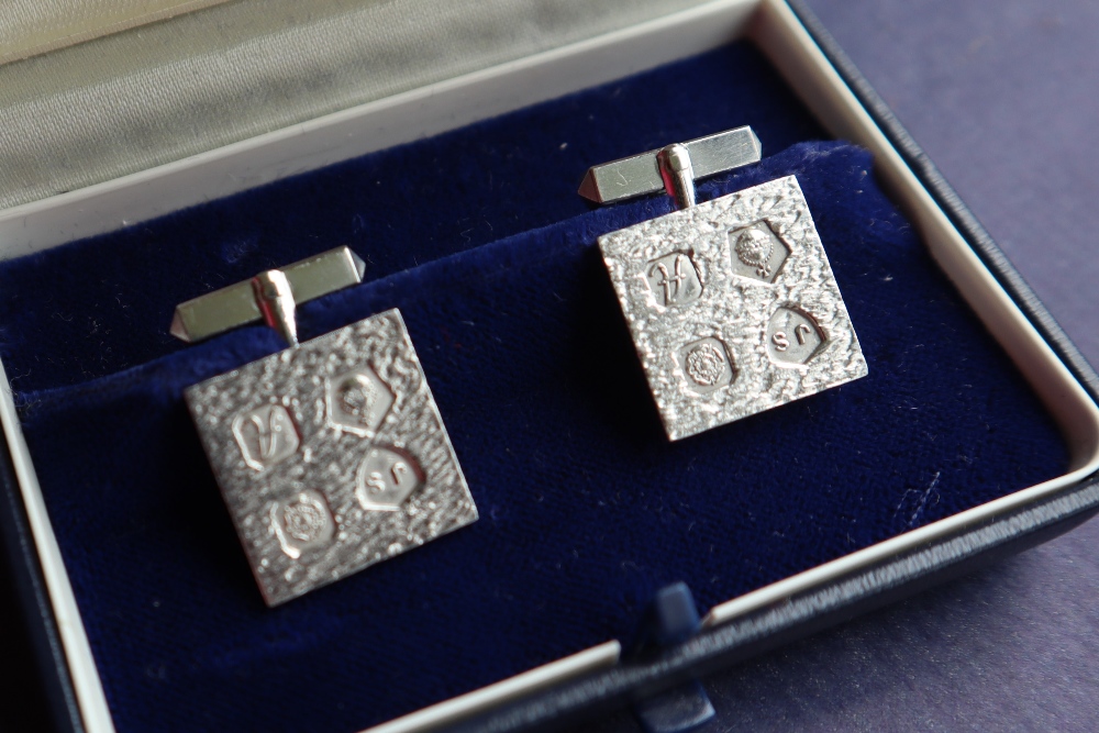 A pair of 1975 hallmarked platinum sleeve links, No 11 of 100 designed and produced by Jack Spencer, - Image 2 of 5