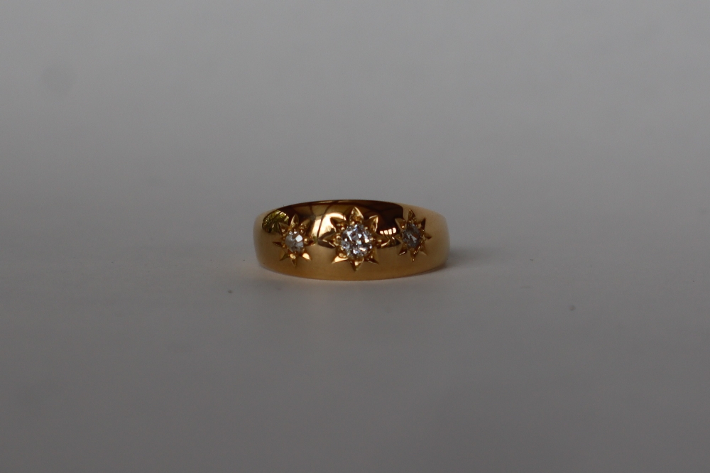 A three stone diamond gypsy ring, - Image 2 of 6