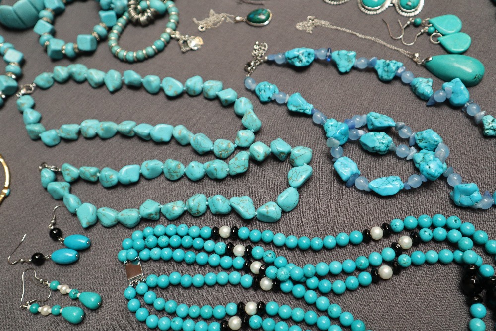 Turquoise beaded necklaces together with turquoise set bracelets, - Image 3 of 9