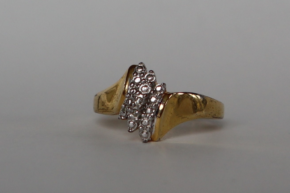 A 9ct yellow gold wedding band, size Z together with a 9ct gold wedding band with a textured edge, - Image 8 of 9