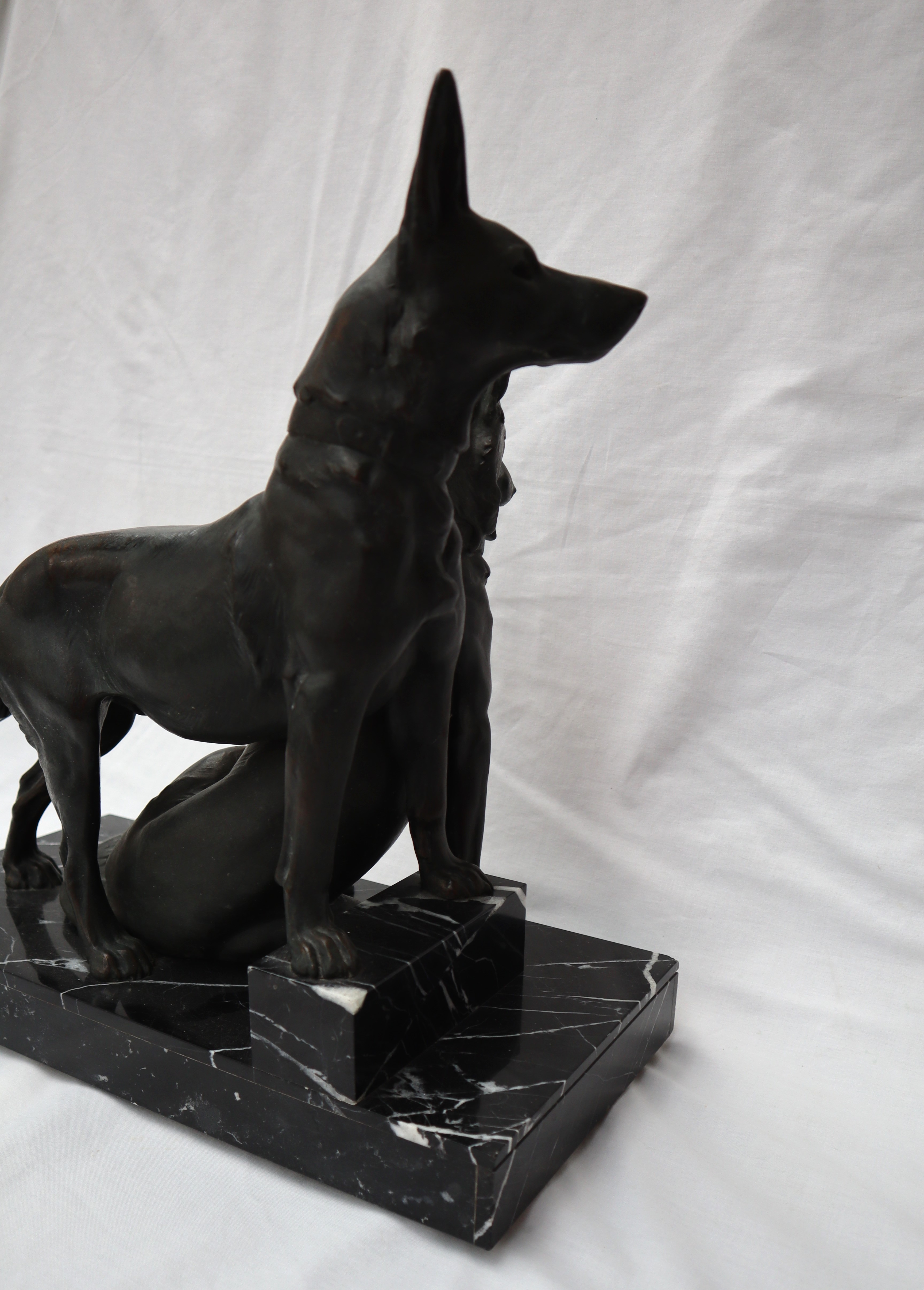 In the style of Plagnet Two German Shepherds On a veined marble base Bears a signature 42cm high x - Image 5 of 8