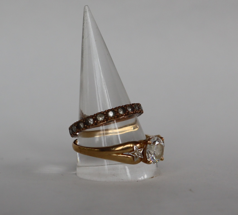 A 14ct gold dress ring set with a round faceted cubic zirconium, size U 1/2, approximately 3. - Image 2 of 7
