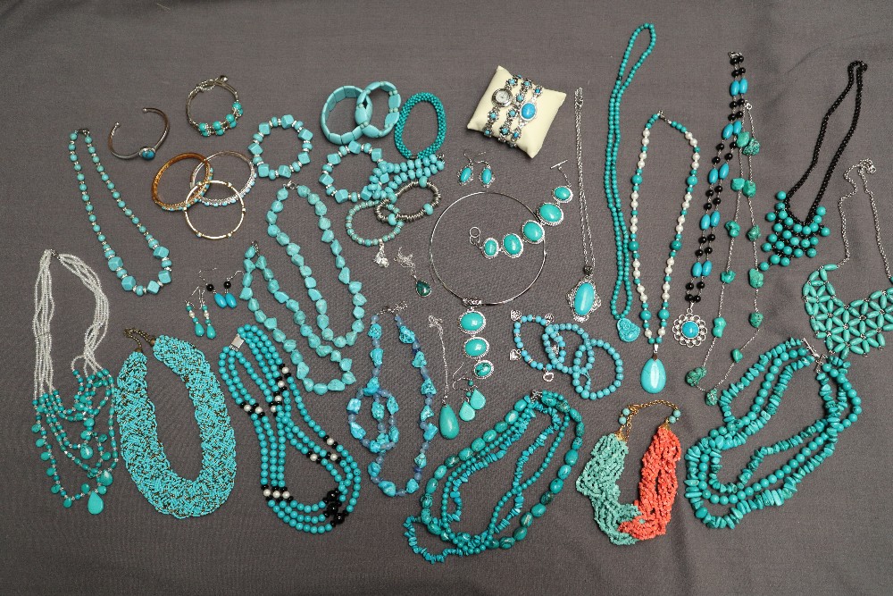 Turquoise beaded necklaces together with turquoise set bracelets, - Image 2 of 9
