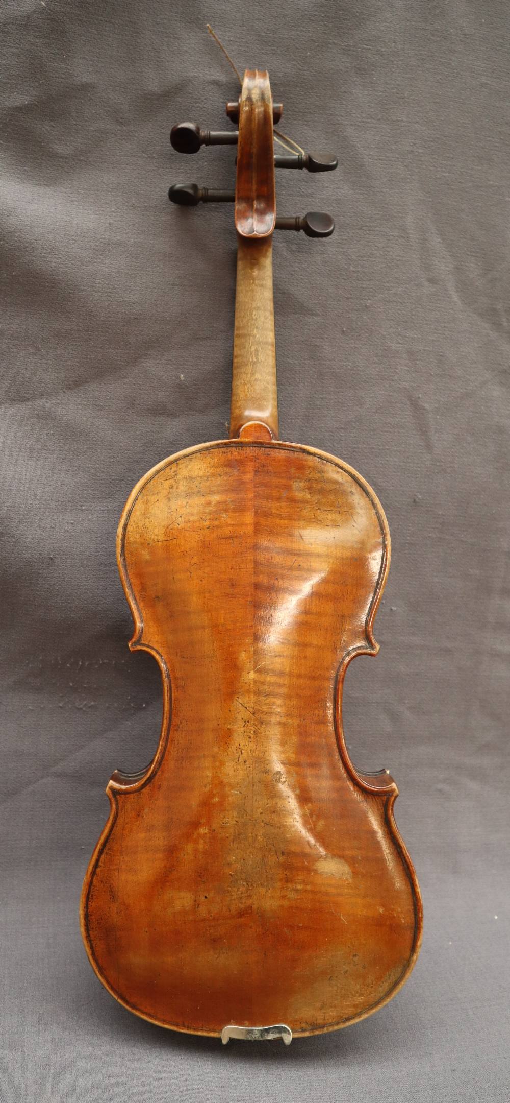 A Violin with two piece back and ebony stringing, overall 58.5cm long, back not including button 35. - Bild 3 aus 14