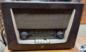 A Regentone walnut cased radio