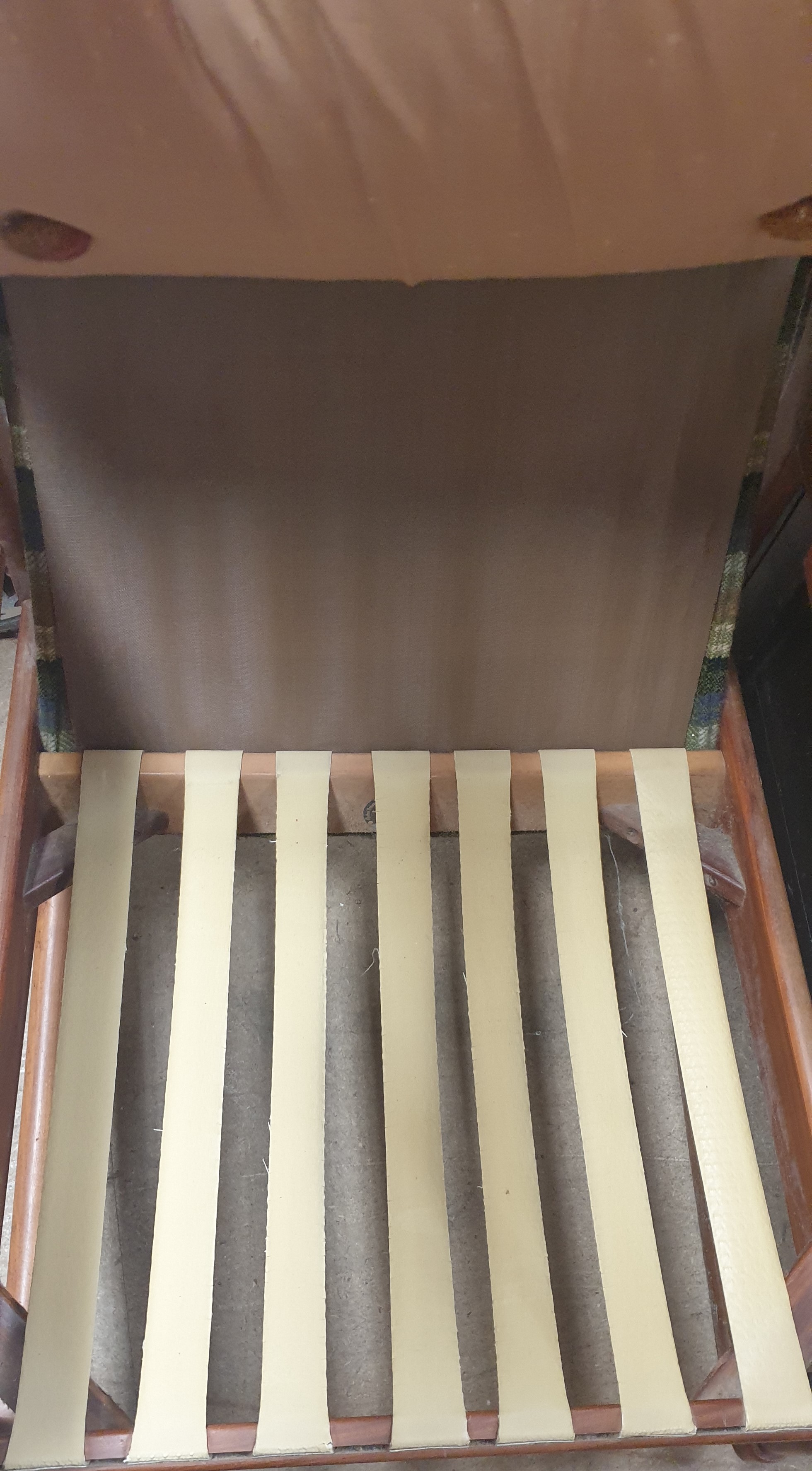 A mid 20th century teak rocking chair together with a teak drinks trolley CONDITION - Image 11 of 12