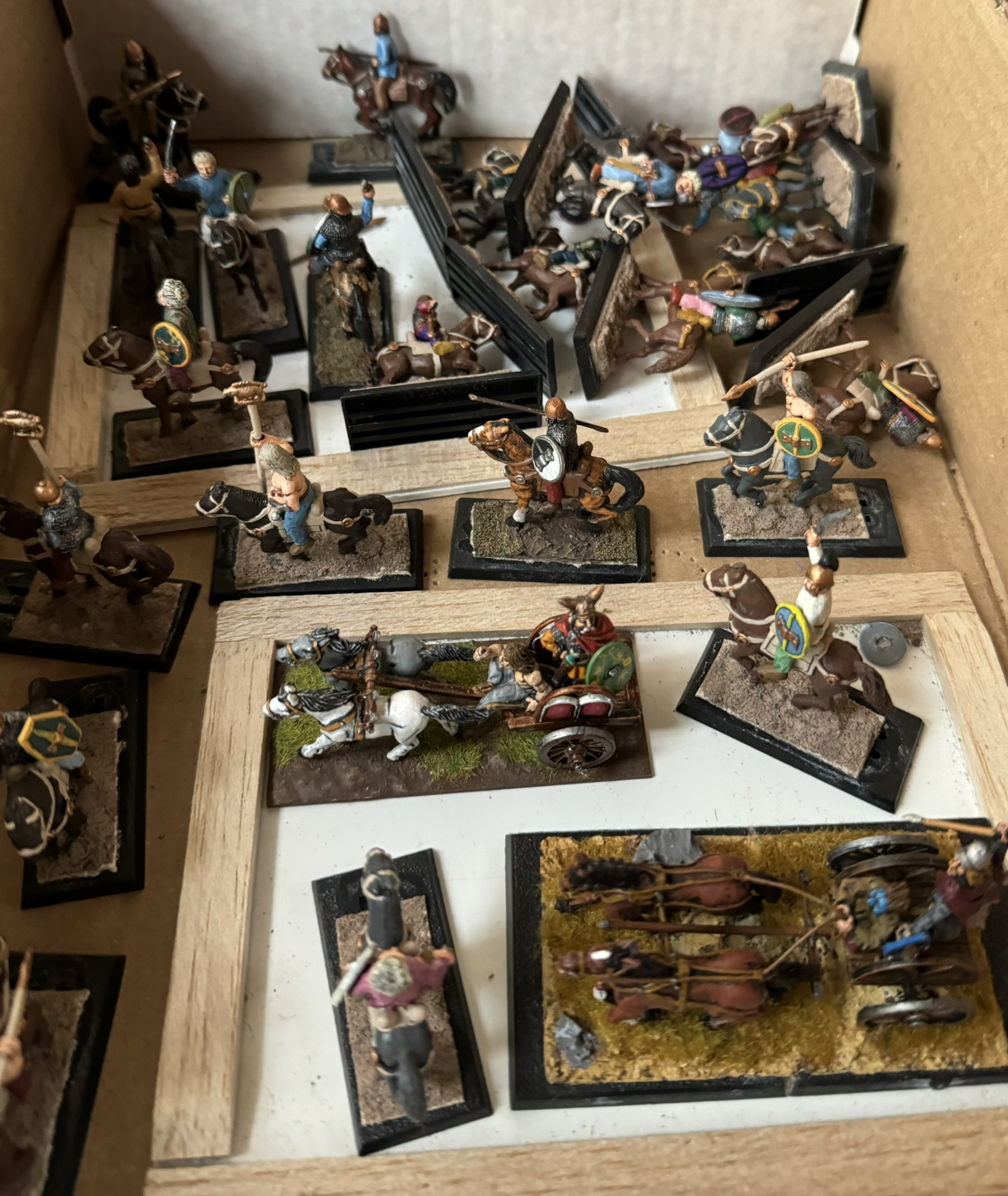 An extensive collection of hand painted metal and plastic models including mounted figures, - Image 2 of 20