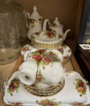 A Royal Albert Old Country roses part tea and dinner service