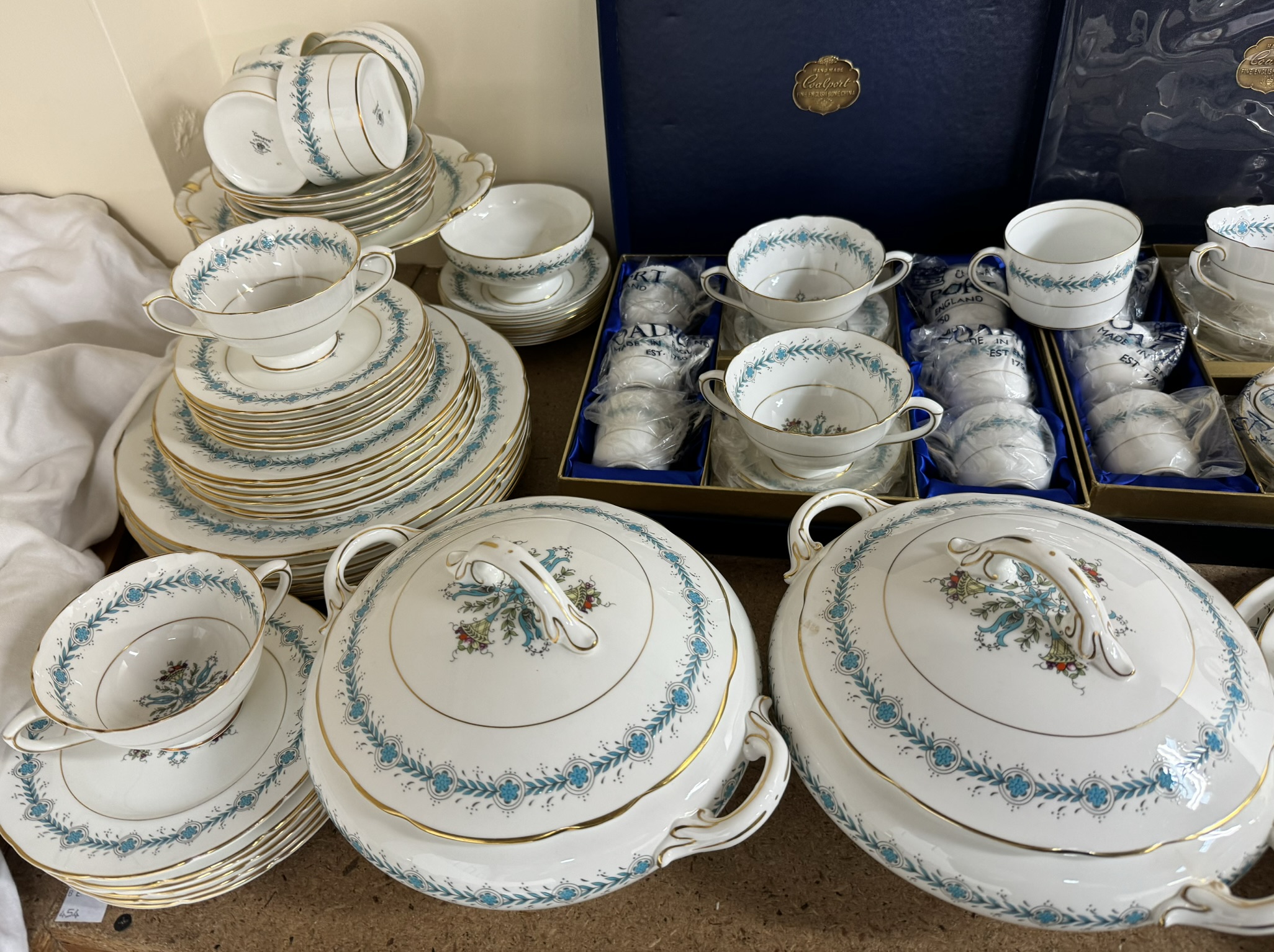 A Coalport Geneva pattern part tea and dinner set including tureens and covers, dinner plates, - Image 2 of 3