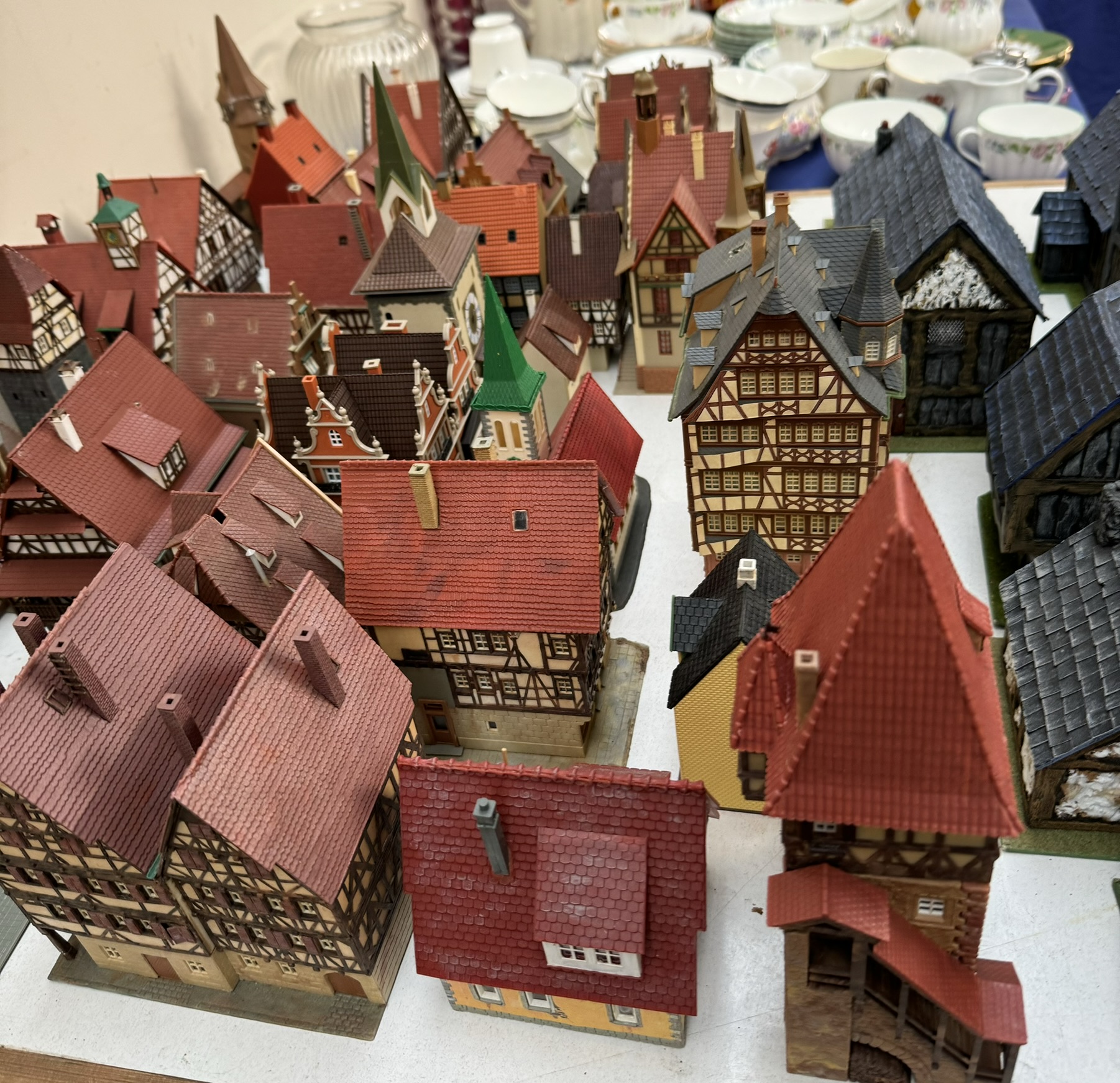 Assorted Vollmer and other model houses, - Image 6 of 6