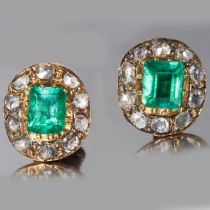 PAIR OF ANTIQUE EMERALD AND DIAMOND CLUSTER STUD EARRINGS