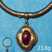 VICTORIAN GOLD BRACELET WITH GARNET LOCKET DROP