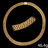 ANTIQUE ETRUSCAN REVIVAL GOLD NECKLACE