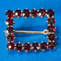 BOHEMIAN GARNET BROOCH