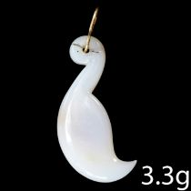 CHALCEDONY STYLIZED BIRD PENDANT