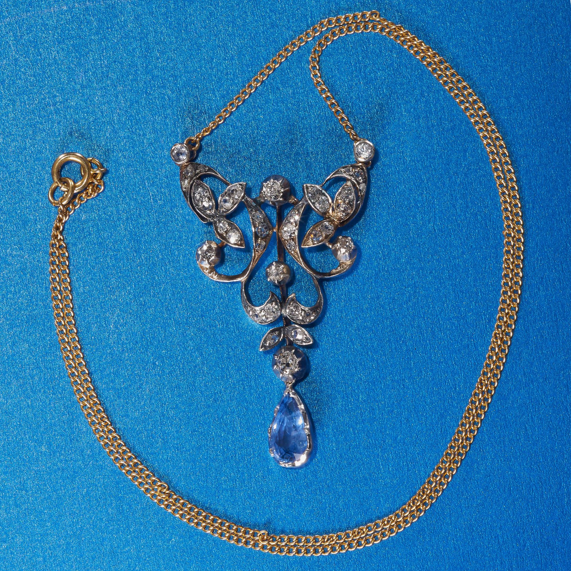 ANTIQUE SAPPHIRE AND DIAMOND PENDANT NECKLACE - Image 2 of 2