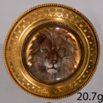 UNUSUAL AND RARE LION ESSEX CRYSTAL BROOCH/PENDANT