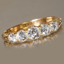 5-STONE DIAMOND GOLD RING