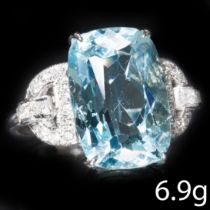 AQUAMARINE AND DIAMOND RING