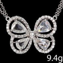 ATTRACTIVE DIAMOND BUTTERFLY PENDANT NECKLACE