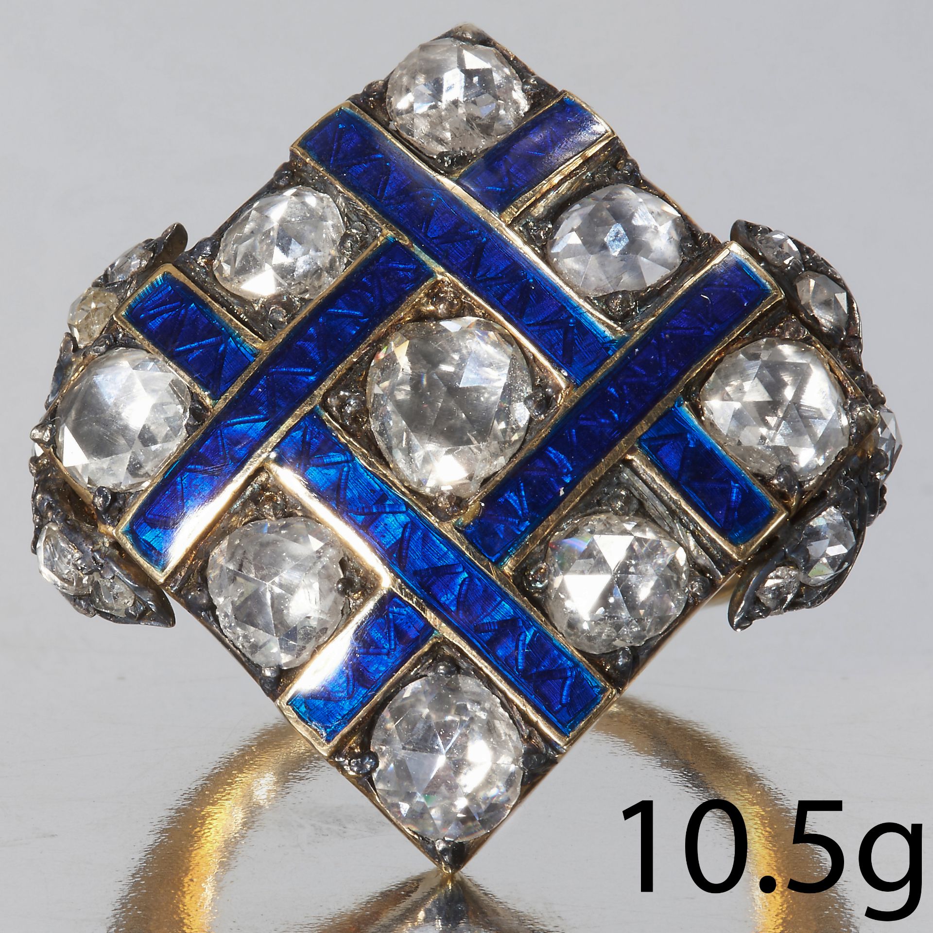 ANTIQUE DIAMOND AND ENAMEL RING