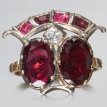 18th CENTURY GEORGIAN GARNET DOUBLE HEART RING