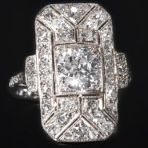 LARGE ART-DECO DIAMOND RING