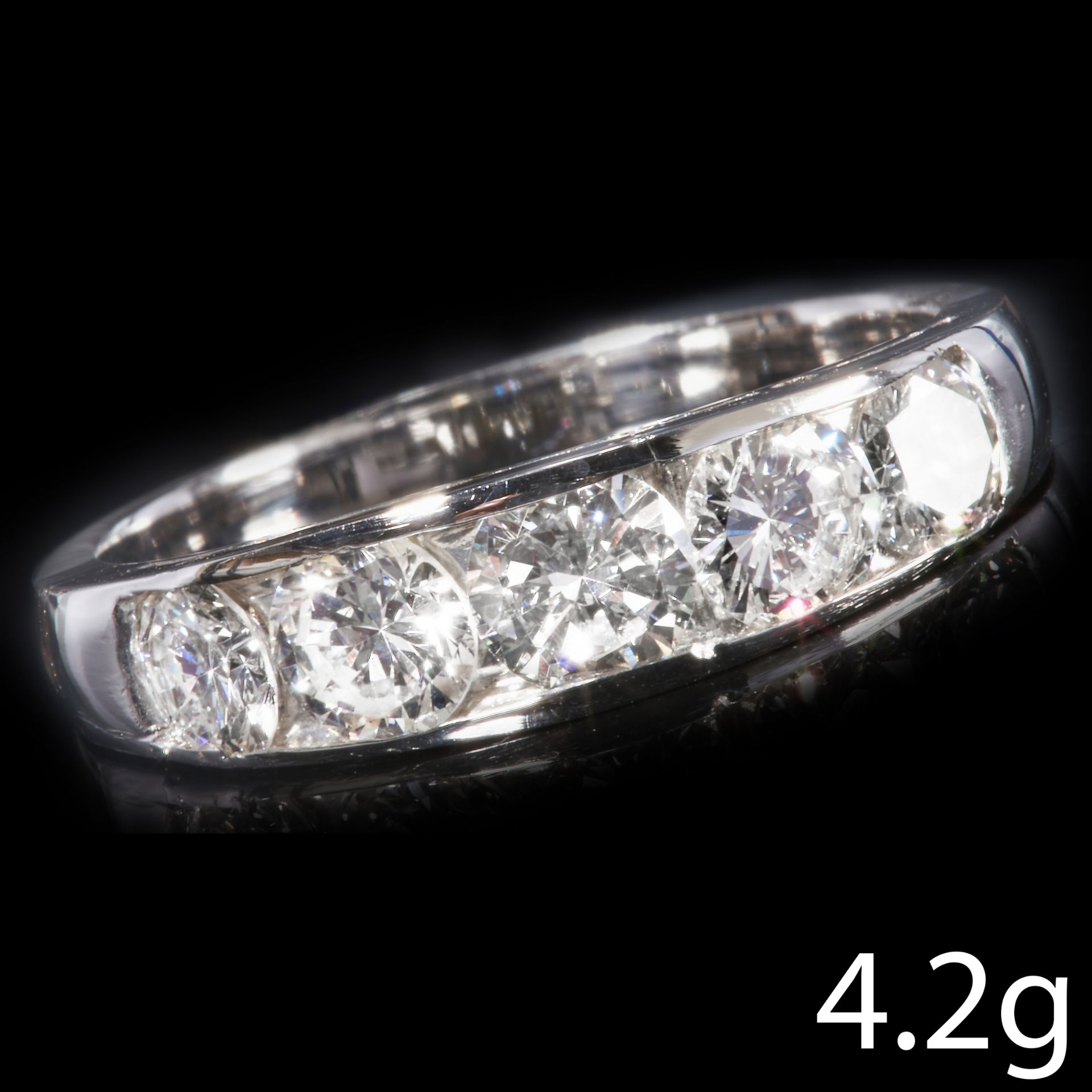 DIAMOND 5-STONE RING