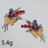 PAIR OF RUBY AND SAPPHIRE FLORAL GOLD EARRINGS