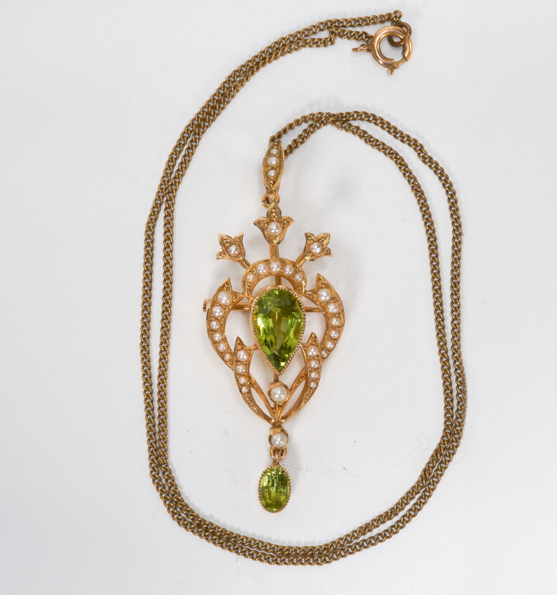 EDWARDIAN PERIDOT AND PEARL PENDANT BROOCH - Image 2 of 2